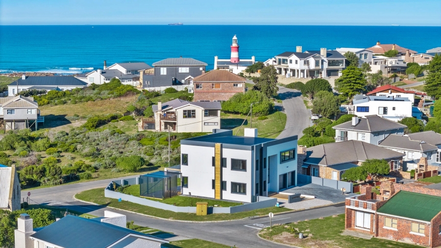 4 Bedroom Property for Sale in Agulhas Western Cape